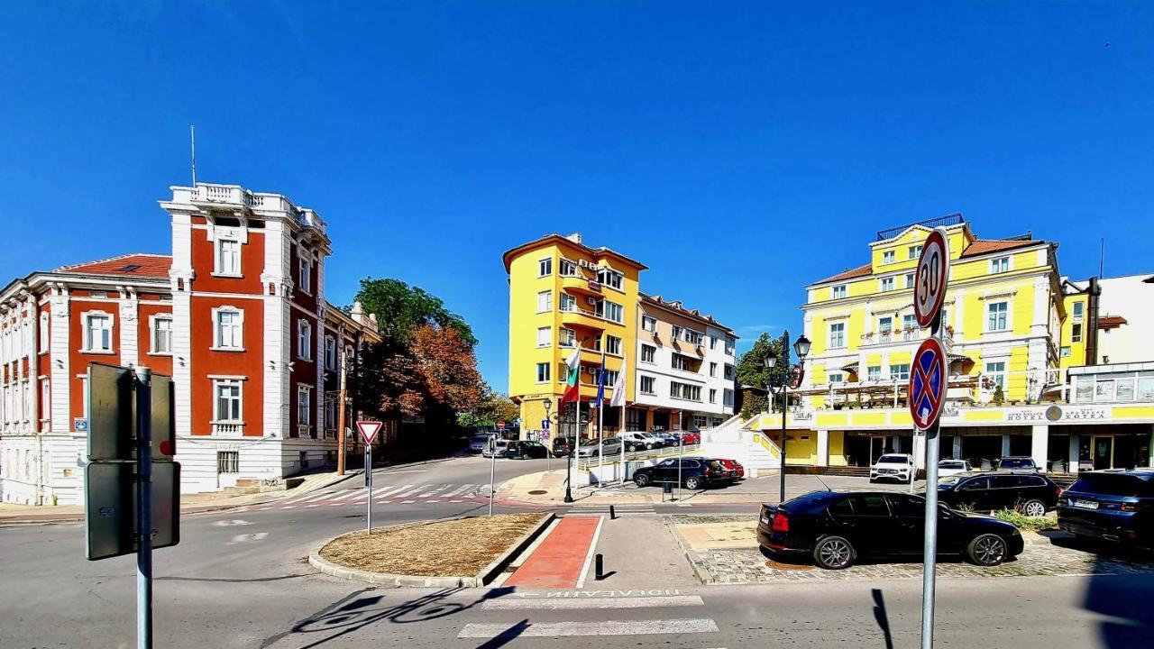 Old Town City Center Apartment ルセ エクステリア 写真